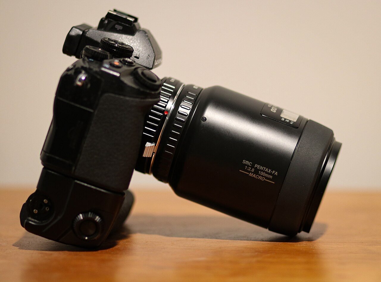 Sony ZV-E10 with 16-50mm Kit Lens