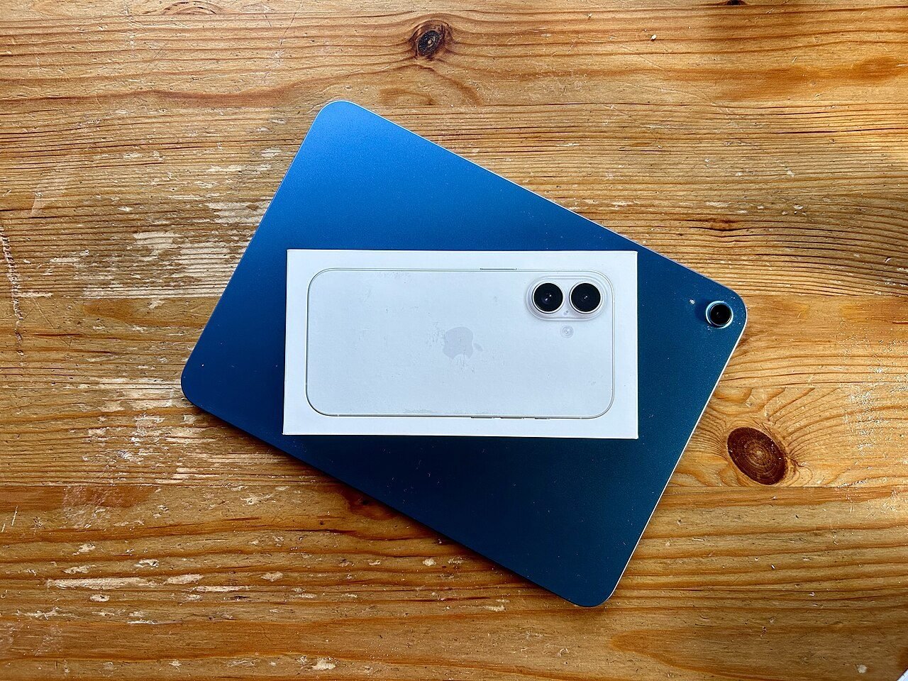 iPhone 13 128GB Midnight (Battery 89%)